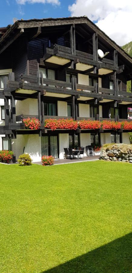 Aristella Apartment Saas-Almagell Bagian luar foto